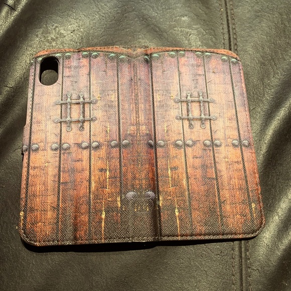 iPhone XR wallet phone case. - Picture 3 of 3